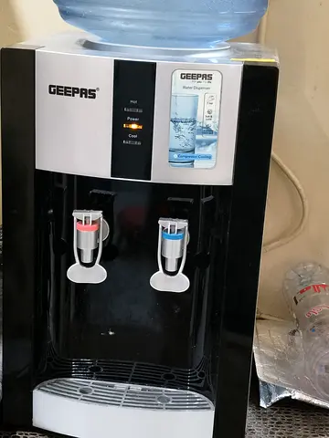 Geepas electric water dispenser for sale excellent condition just 100 Dh