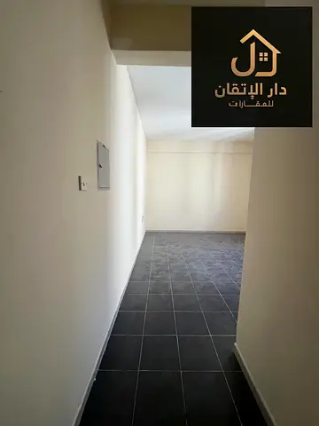فرصة ذهبية استديو الناصرية بسعر مميز و موقع رائع جدا