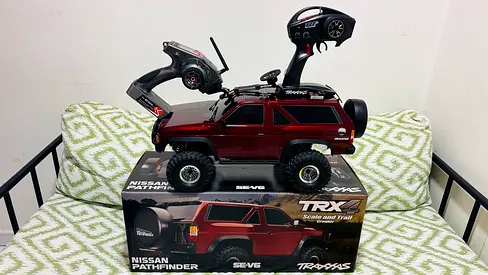 Traxxas trx4 Pathfinder with diff lock and 2speed with extra radiolink 7channel