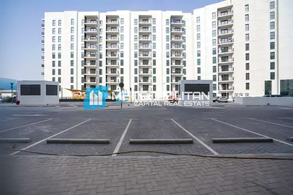 Corner Unit | 3BR w/ Maids | Ready to Move In