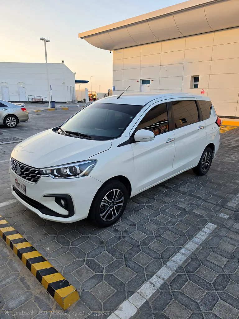 Suzuki Ertiga 2024 — photo 1 of 14