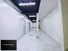 Spacious Warehouse 6Cheque Near Sheikh Zaid Road Industrial area 15