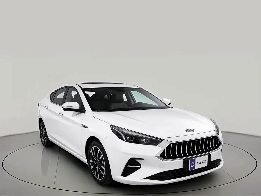 JAC J7 2023 — photo 1 of 13