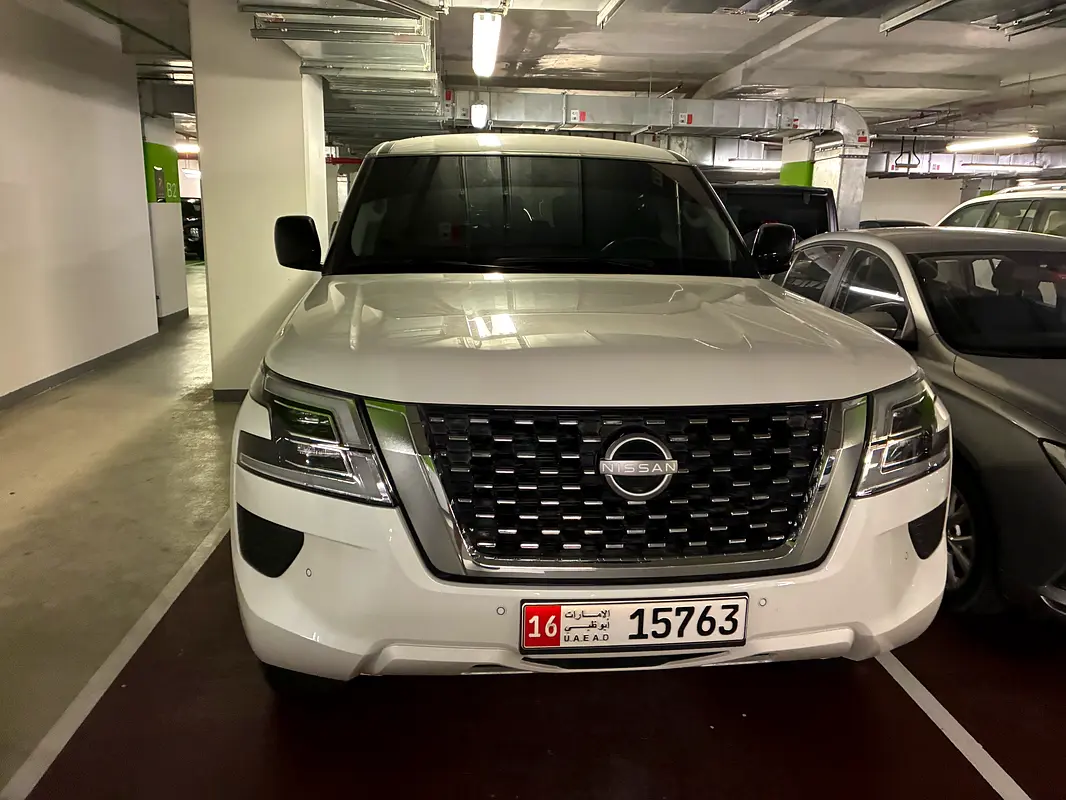 Nissan Patrol 2024 — photo 1 of 11