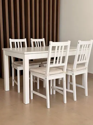 Classifieds: extendable White Dining Table with chairs - Seats 4, Good ...