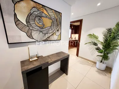 Fully Furnish 1 Bed | Vacant | Community View | Ready