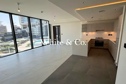 Priced to sell | 2 Bed + M | Immaculate