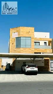 Big Corner Villa 5Master Bedrooms **Huge Parking**Prime Location on Double Road for Rent