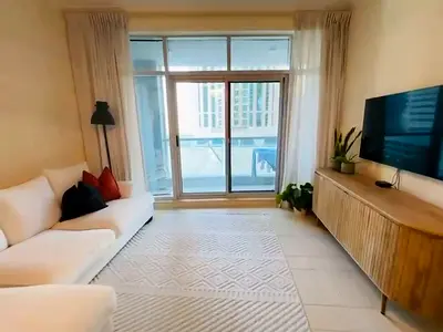 MARINA VIEWS | WELL MAINTAINED | 1 BED ROOM