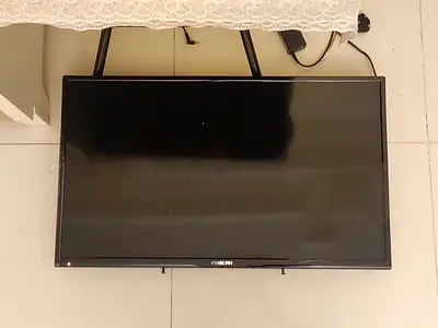 32-inch Nikai LED TV - Good Working Condition