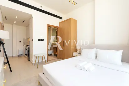 Furnished/Unfurnished | High Floor | Vacant