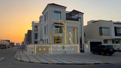 فيلا كلاسيكية كورنر للبيع في الزاهية بتصميم فاخر ومساحات واسعة بسعر مميز