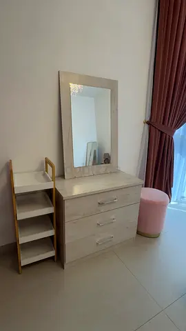 Dressing table wooden