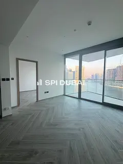 Marina View 1BR | Peninsula Three | Balcony Apartment