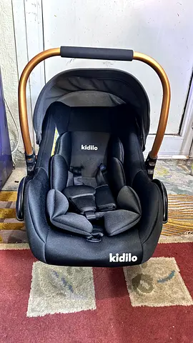Kidilo infant car seat with carry handle - good condition