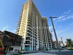Pool view | High floor | Mortgageable