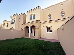 Spacious Villa |Private Garden | Access to Community Park and Pool
