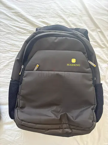MAIDENG black laptop backpack - good condition