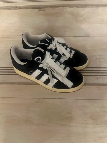 Adidas campus size 44