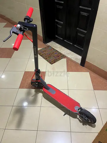 Crony Electric Scooter Red and Black