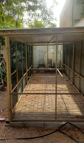 Large outdoor bird aviary / bird flight cage - sturdy metal frame