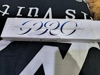 Apple Pencil Pro (New in Box) - White