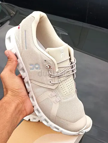 On Running Cloud Sneakers - Light Beige, Mens Size (Used)