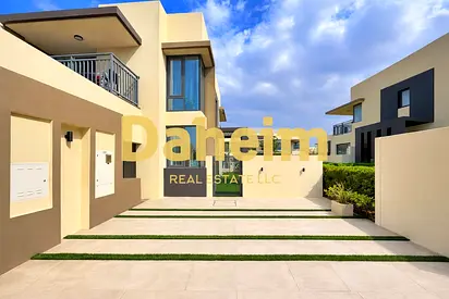 Vacant Soon | Upgraded | Corner Plot