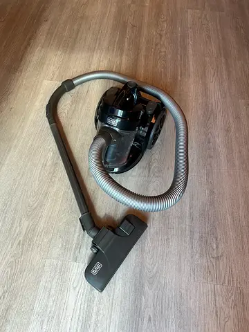 Black  Decker Vacuum Cleaner | Great condition