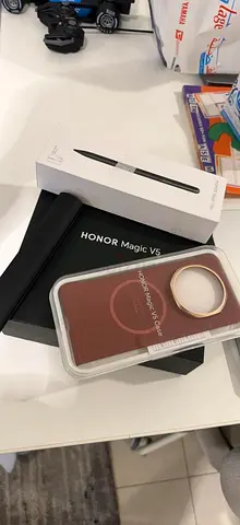 Honor Magic V5 with Case and Original Box - Unused/Like New