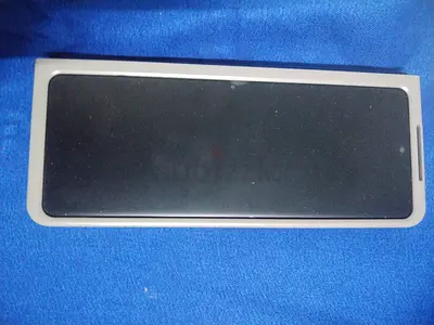 Used Samsung smartphone with original box - good condition  inside screen is broken
