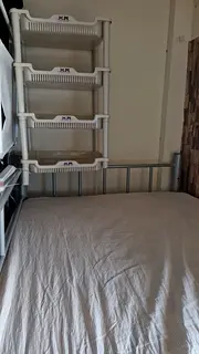 LADY BED SPACE AVAILABLE FOR RENT IN EWAN DIP