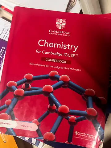 Cambridge IGCSE Chemistry Coursebook