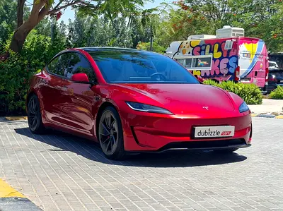 صورة 1 لـ 2025 Tesla MODEL 3