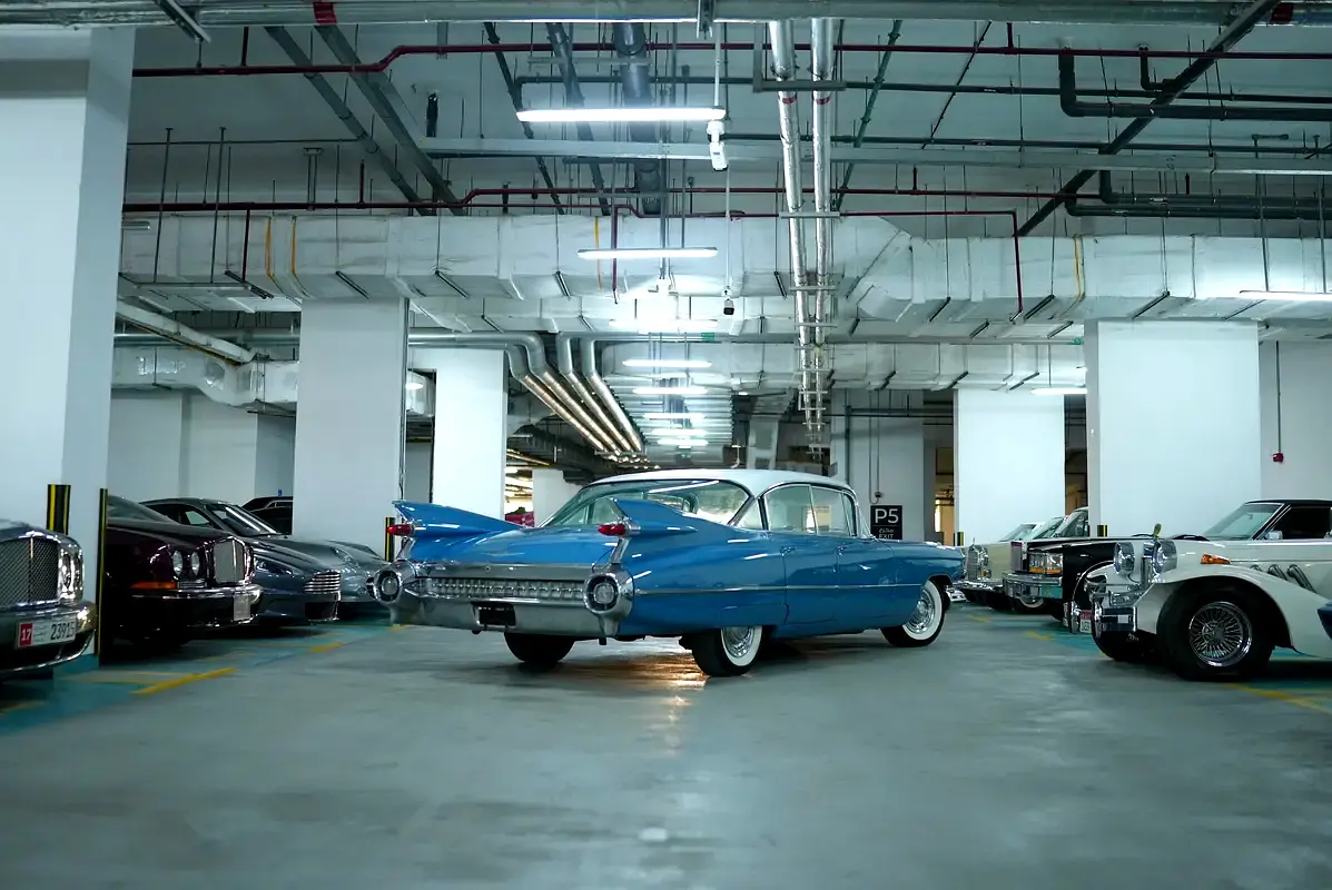 Cadillac DTS/De Ville 1959 — photo 1 of 17