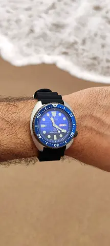 Seiko Prospex Turtle Mens blue dive watch with rubber strap