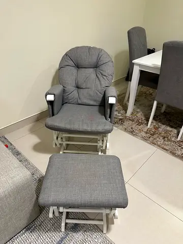 Rocking chair and foot table