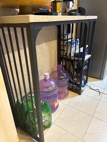 High table stand with storage