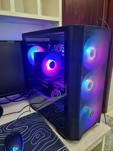 XFX 6700XT 12GB GPU  RYZEN 5 Gaming Setup