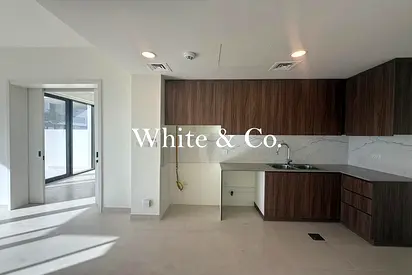 Pool & Park backing | 4 Bedroom | Vacant