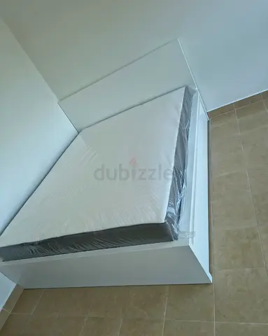 IKEA malam queen‑size bed (160 × 200 cm) with 2 storage drawers underneath and an IKEA mattress ✨