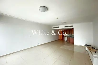 Vacant Now | Large Layout | Island View
