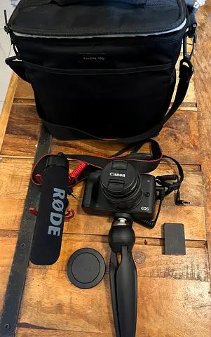 CanonEOS M50 camera kit