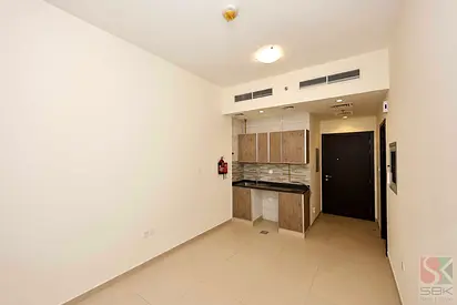 Elegant Studio available in Al Jaddaf | All Amenities