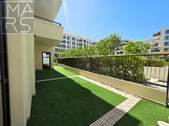 Luxurious 3BHK Fully Furnished Corner Apartment