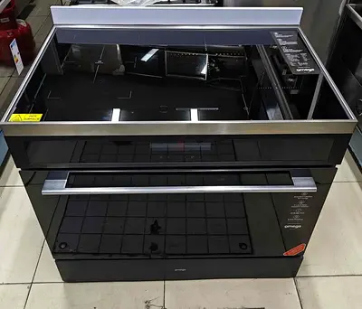 Brand New Omega induction Cooker 90 cm
