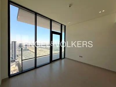 Brand New | Flexible Cheques | Top Amenities