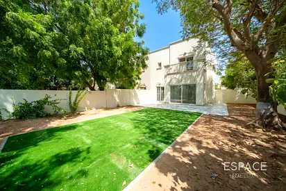 Full Lake View | Close to Park and Pool | Unique