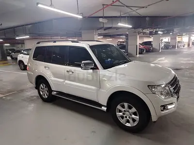 Mitsubishi Pajero 2017 GLS 3.5L | GCC Specs | Well Maintained