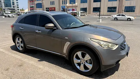 Infiniti FX35 Luxury 2009 - Pristine Condition